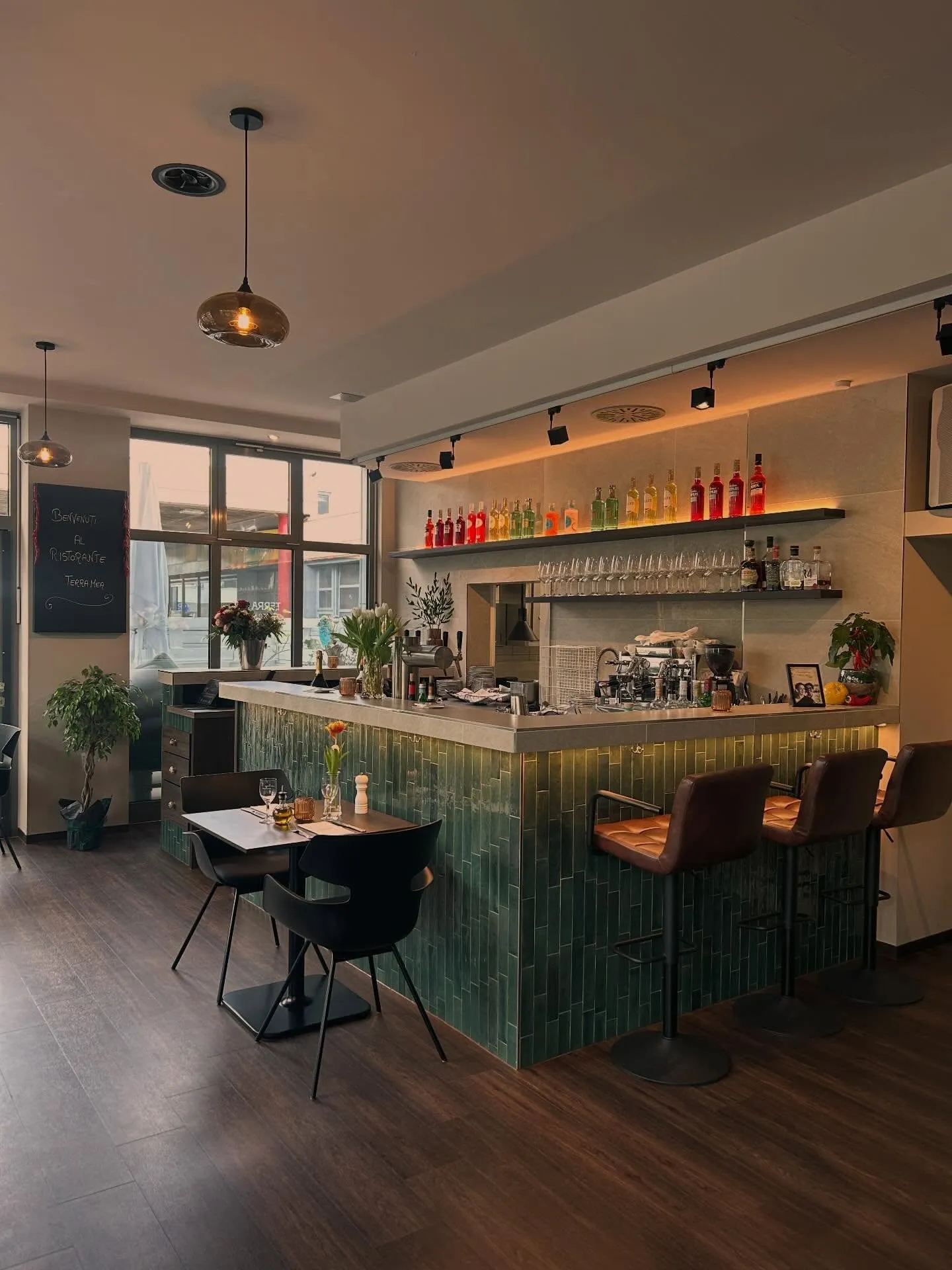 Bar mit Auswahl italienischer Spirituosen